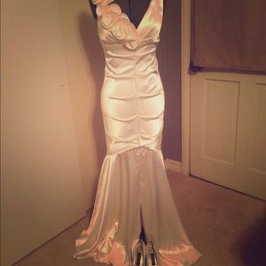 Gorgeous Ivory Satin Evening Gown by Xscape Size 8